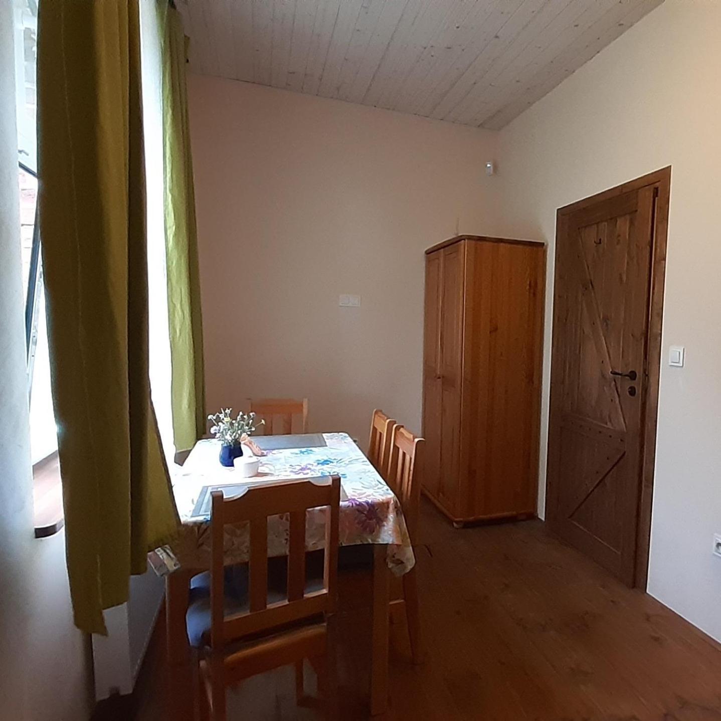 Czarna Jachta - Na Szlaku Legend - - - - - Pokoje Nad Jeziorem Kruklanki Extérieur photo